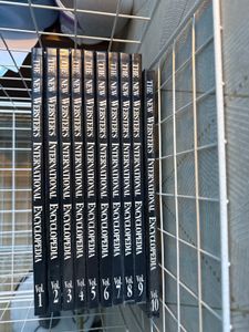 Set Of 10 Encyclopedia