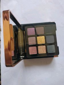 My Glam Manish Malhotra 9 In 1 Eyeshadow Palette
