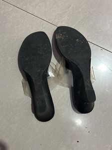 Mochi Black Wedges