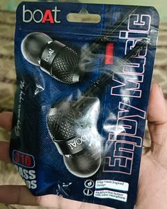 (5 Pieces) boAt Bassheads 310 With Mic
