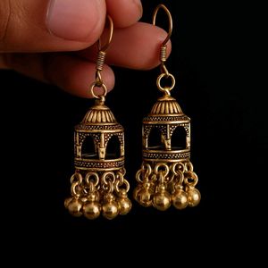Jhumka Pairings
