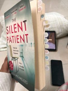 The Silent Patient by Alex Michaelides