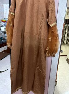 Embroidered Kurta Pant