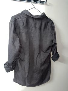 Gray Long Sleeve-Down Shirt with a white t