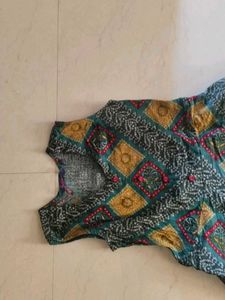 Patterned kurti dress(hands included)