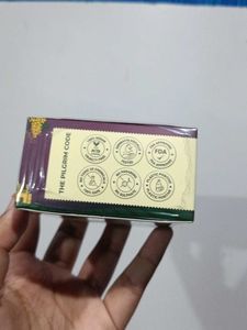 Pilgrim Red Wine Under Eye Cream