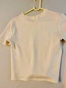 ZARA Off white regular Tshirt