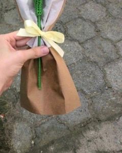 Corchret Single Tulip Bouquet 🌷