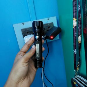 Jy-859 High Power Flashlight Torch &amp; Charger