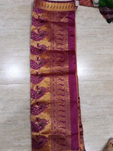Megenta Border Saree With Blouse