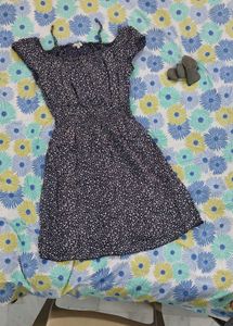 FIT &amp; FLARE BLUE DRESS