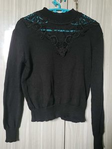 Urbanic Lace-trimmed Knit Pullover