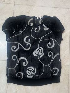 Beautiful Top With Inner Attached
