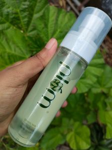 Plum Green Tea Revitalizing Face Mist