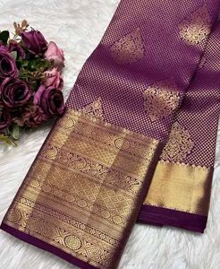 Traditional pattu Saree