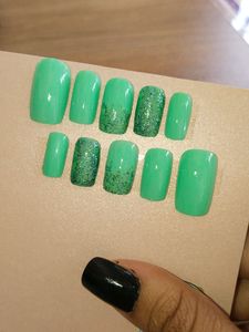 Green Glitter Press-On Nails