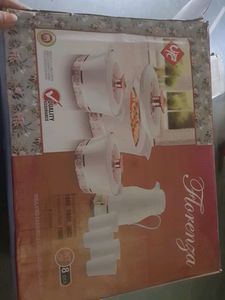 Insulated Casseroles And Vacuum Flask Set