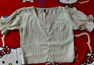 Cute Puff Sleeve Top
