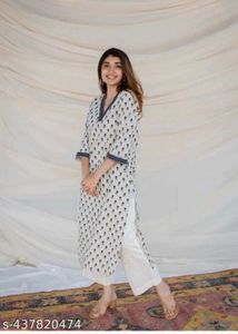 Elegant Floral Print Kurta