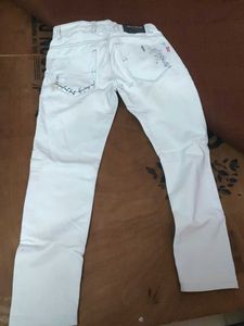 Off-White Straight Leg Jeans