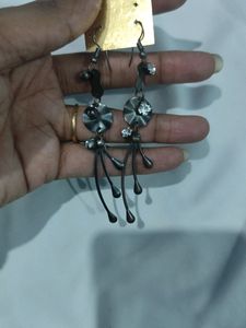 Western Look Oxidised Earring