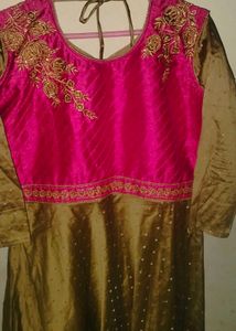 Elegant Pink &amp; Gold Kurta Set
