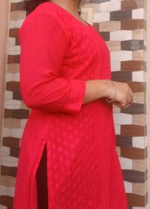 Red Kurti