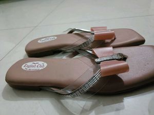 English Club Bow Sandals