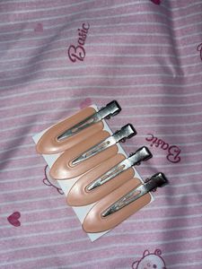 CUTE HAIR CLIPS 😚