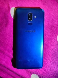 Samsung Galaxy J8