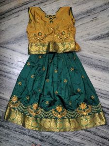 Girls Traditional Dress Pattu Pavadai Set