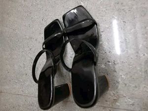 Women Black Heels 🖤