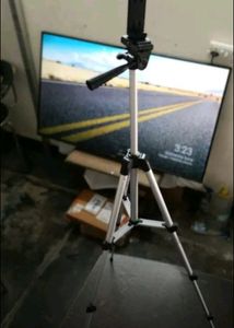 Planetoid Heavy Tripod with Mobile Holder
