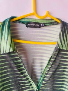 Prettylittlething y2k gren&amp;black stripe mesh shirt