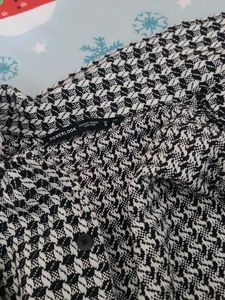 Houndstooth Print Button-Down Shirt