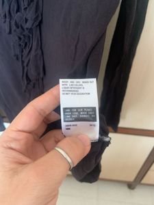 Levi’s Black Ruffled Neck Top