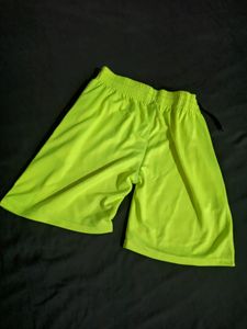 Neon Shorts Nike ✔️ 💚