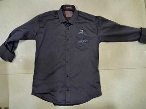 Men's Casual Button-Down Shirt