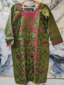 embroidered kurta size 40