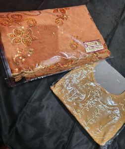 Karwa Chauth stylish saree readymade blouse