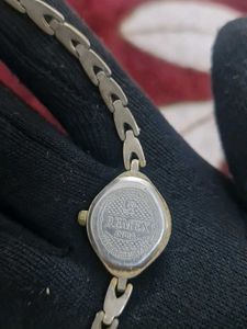 need service Vintage Women's Wrist Watch