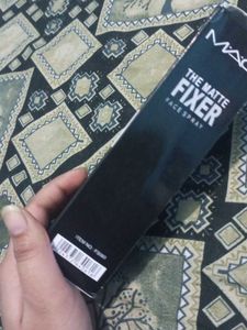 MAC The Matte Fixer Face Spray