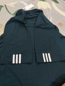 Adidas T-shirt
