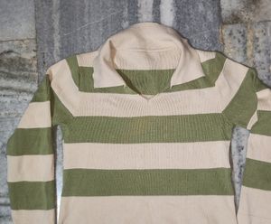 Crop Woolen Top