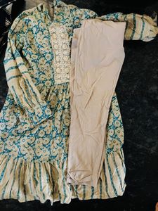Knee Length Dress 2 Piece Set…. No Flaws