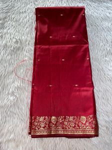 Women Red Printed With Gold Zari Border Saree