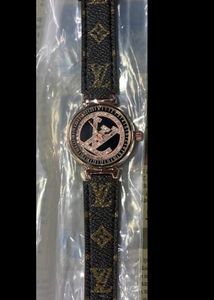 LV Rotating Watch Offer😍