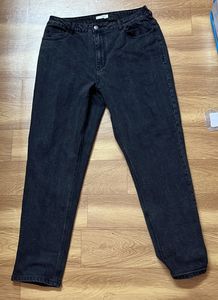 WOMEN GREY JEANS