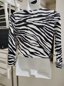 Size M- Zebra Print Long Sleeve Top
