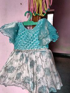 Adorable Girls' Party Dress